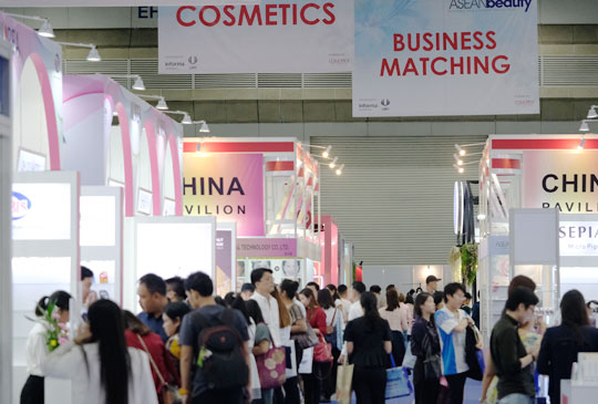 Visitors of ASEANbeauty 2019
